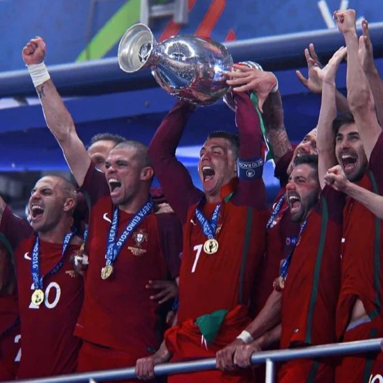 Portugal 2016 Euro Jersey - Image 4